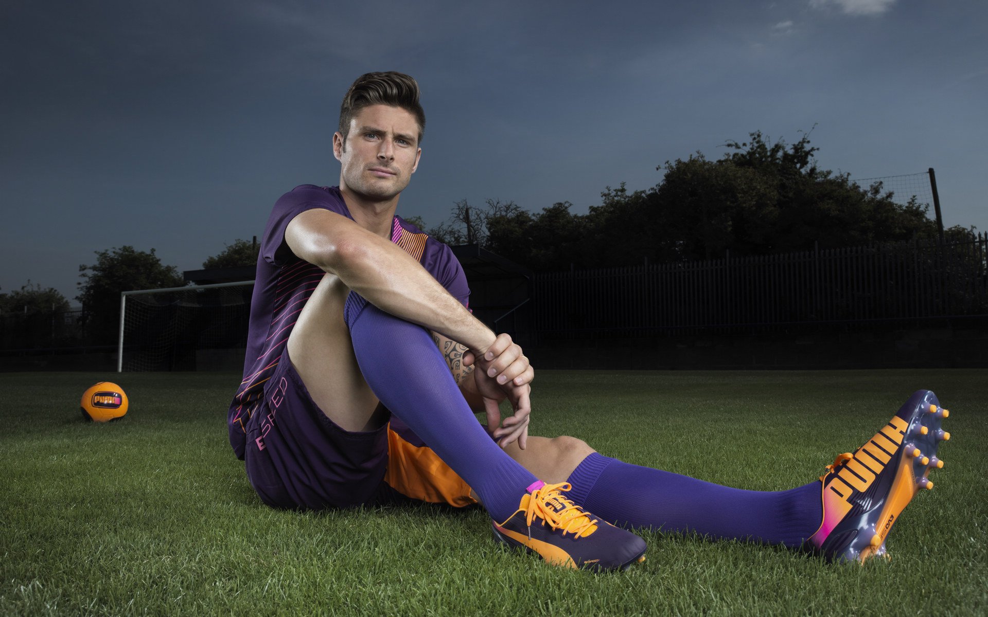 利物浦主帅批评球队防守不力需改进,利物浦队怎么样